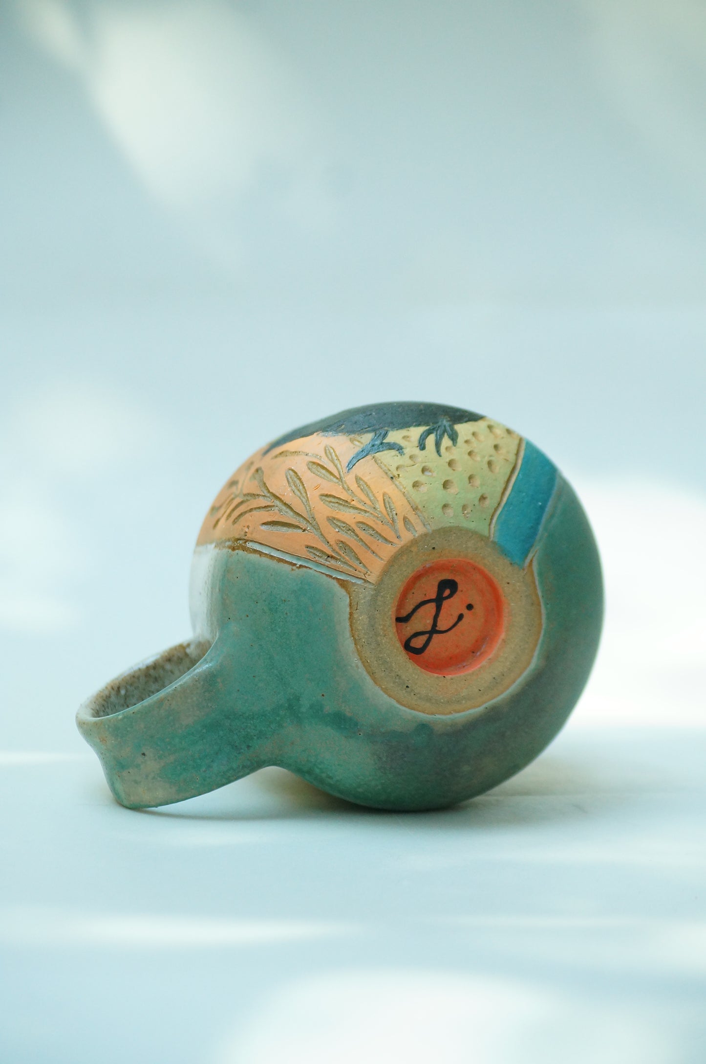 Tazón Fauna: Churrín del Sur.